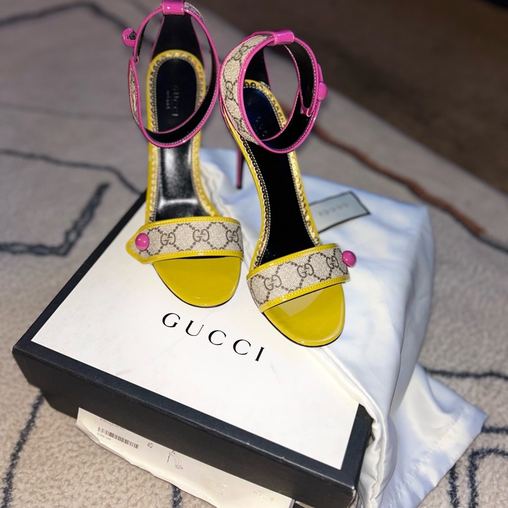 Gucci heel